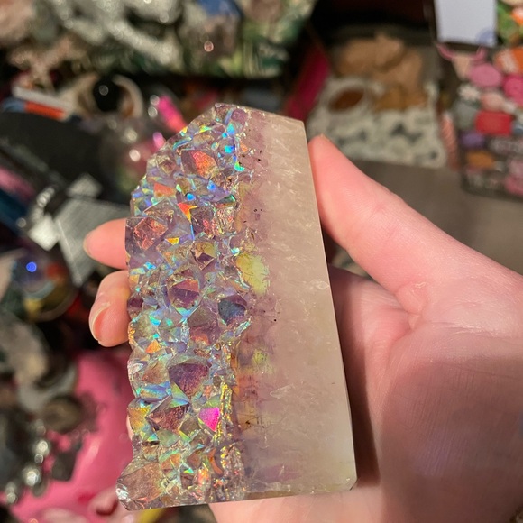 Aura amethyst tower - Picture 5 of 16